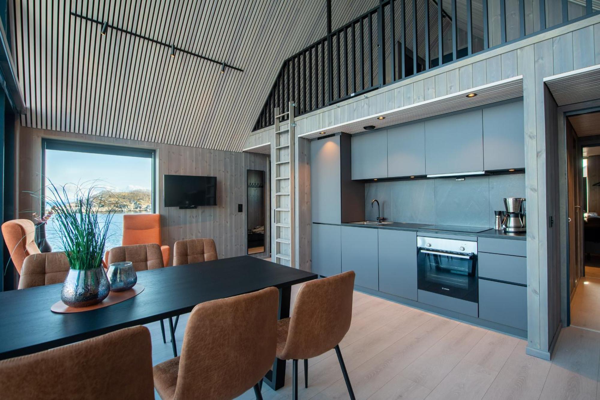 Cornerview Apartment Henningsvær Eksteriør bilde
